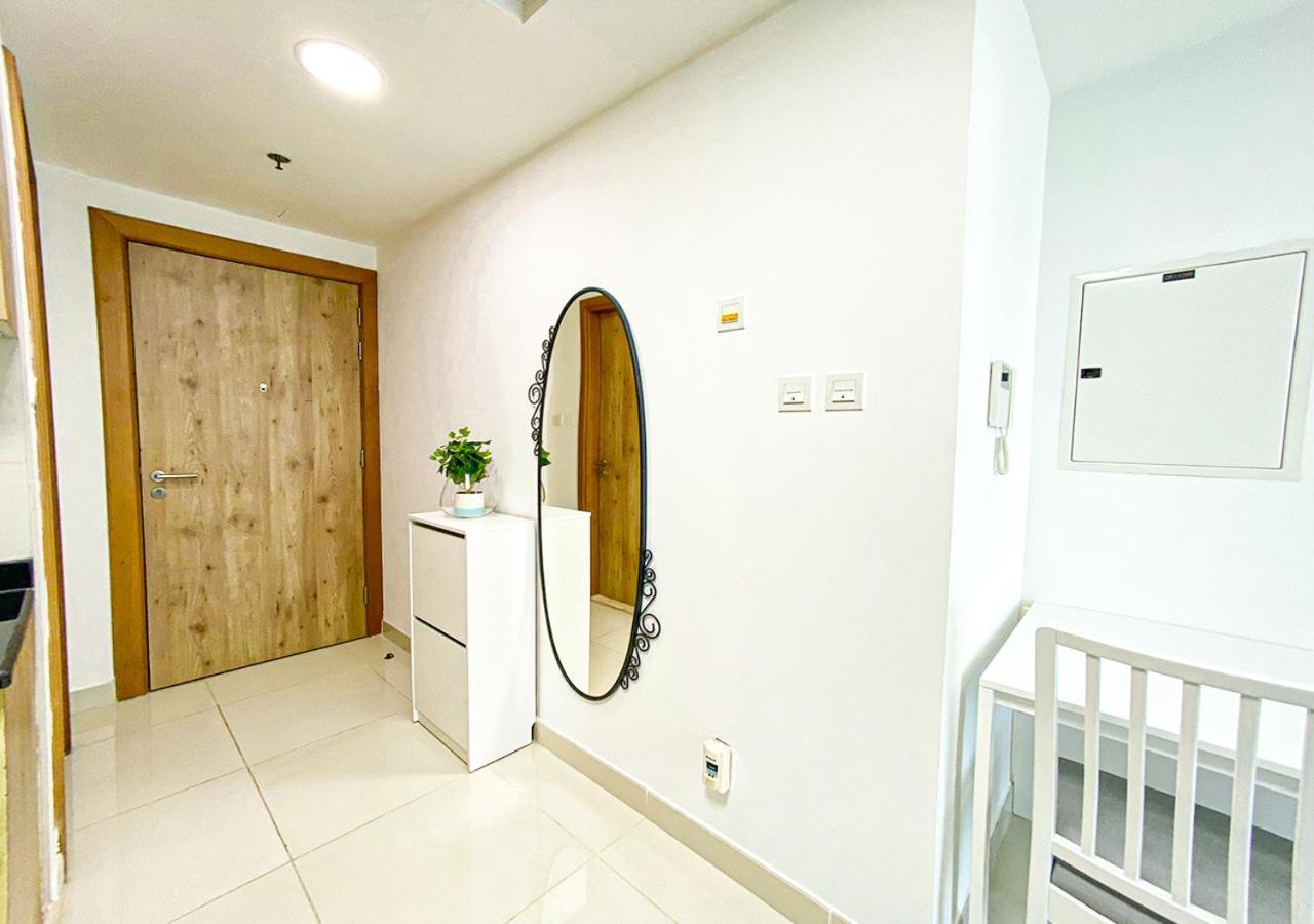 Walk To The Beach Or Enjoy The Amazing View From The Balcony Διαμέρισμα Ντουμπάι Εξωτερικό φωτογραφία